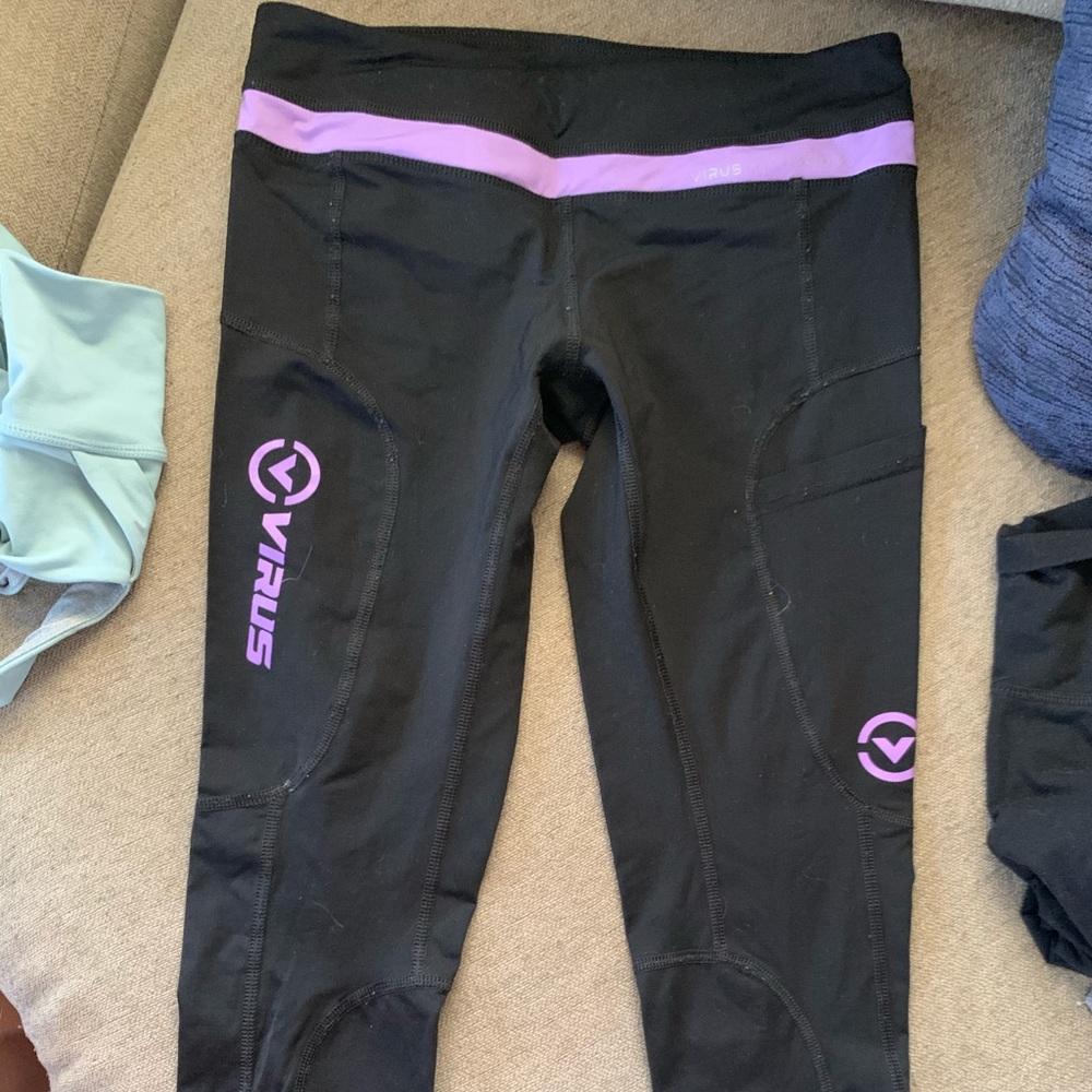 Virus Legging
